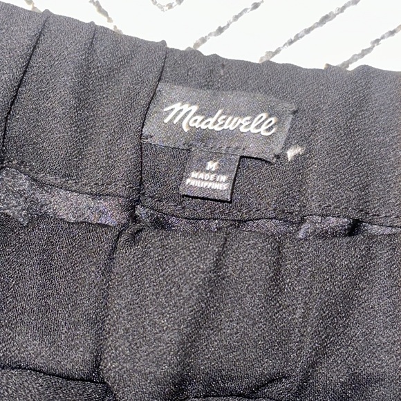 Madewell Like New Black Scalloped Shorts Size Medium - Picture 3 of 4